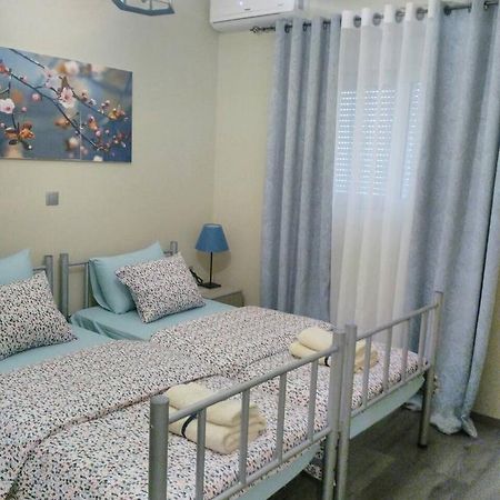 Petro'S Apartment Корча Екстер'єр фото